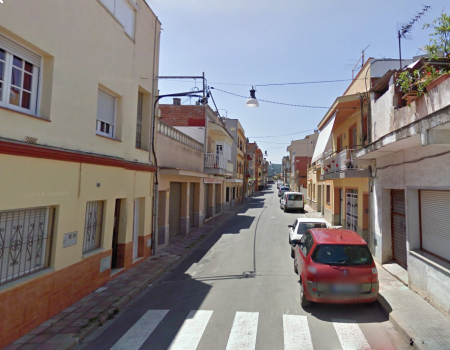 Carrer Folch i Torres a St Lluís. Google Street View