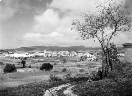 Imatge antiga de Palafolls des del turó de Can Jordà